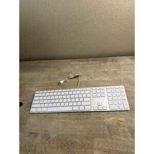 Apple USB Wired Keyboard With Numeric Keypad - A1243 - Tested And Working